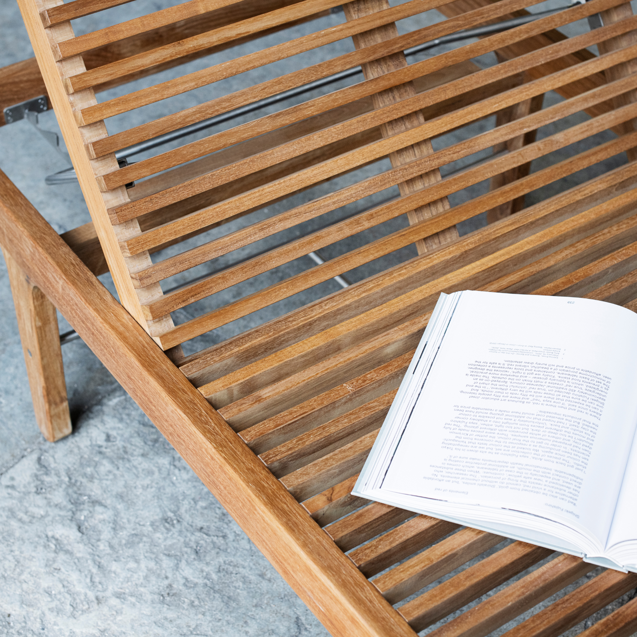 Outdoor Rib Daybed Lounger